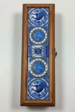 El Yapımı Çini Karo Baskılı Ahşap Tespih Kutusu (5x25cm) - Görsel 2