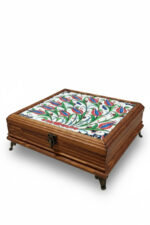 El Yapımı Çini Karo Baskılı Ahşap Takı Kutusu (20x20cm) - Görsel 2