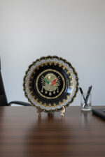 El İşi Gümüş ve Altın Desenli Osmanlı Tuğralı 30 cm Çini Tabak - Görsel 2