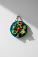 El Yapımı Kabartmalı Nar Ağacı Seramik Duvar Süsü (14cm) - Görsel 5