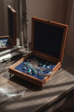 El Yapımı Çini Karo Baskılı Ahşap Takı Kutusu ( 20x20) - Görsel 5