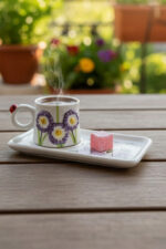 El Yapımı Mor Çiçekli Tek Kişilik 2 Parça Seramik Kahve Fincan Seti