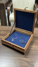 El Yapımı Çini Karo Baskılı Ahşap Takı Kutusu (20x20cm) - Görsel 4