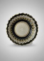 El İşi Gümüş ve Altın Desenli Esma-ül Hüsna Yazılı 30 cm Çini Tabak