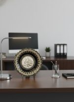 El İşi Gümüş ve Altın Desenli ALLAH MUHAMMED  Yazılı 30 cm Çini Tabak