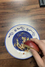 El Yapımı Seramik Rende Tabağı (13 cm) – Sarımsak, Zencefil, Meyve Püresi ve Bebek Maması Hazırlayıcı - Görsel 5