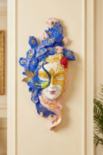 Venedik Maskesi Duvar Süsü – Tavus Kuşu Temalı